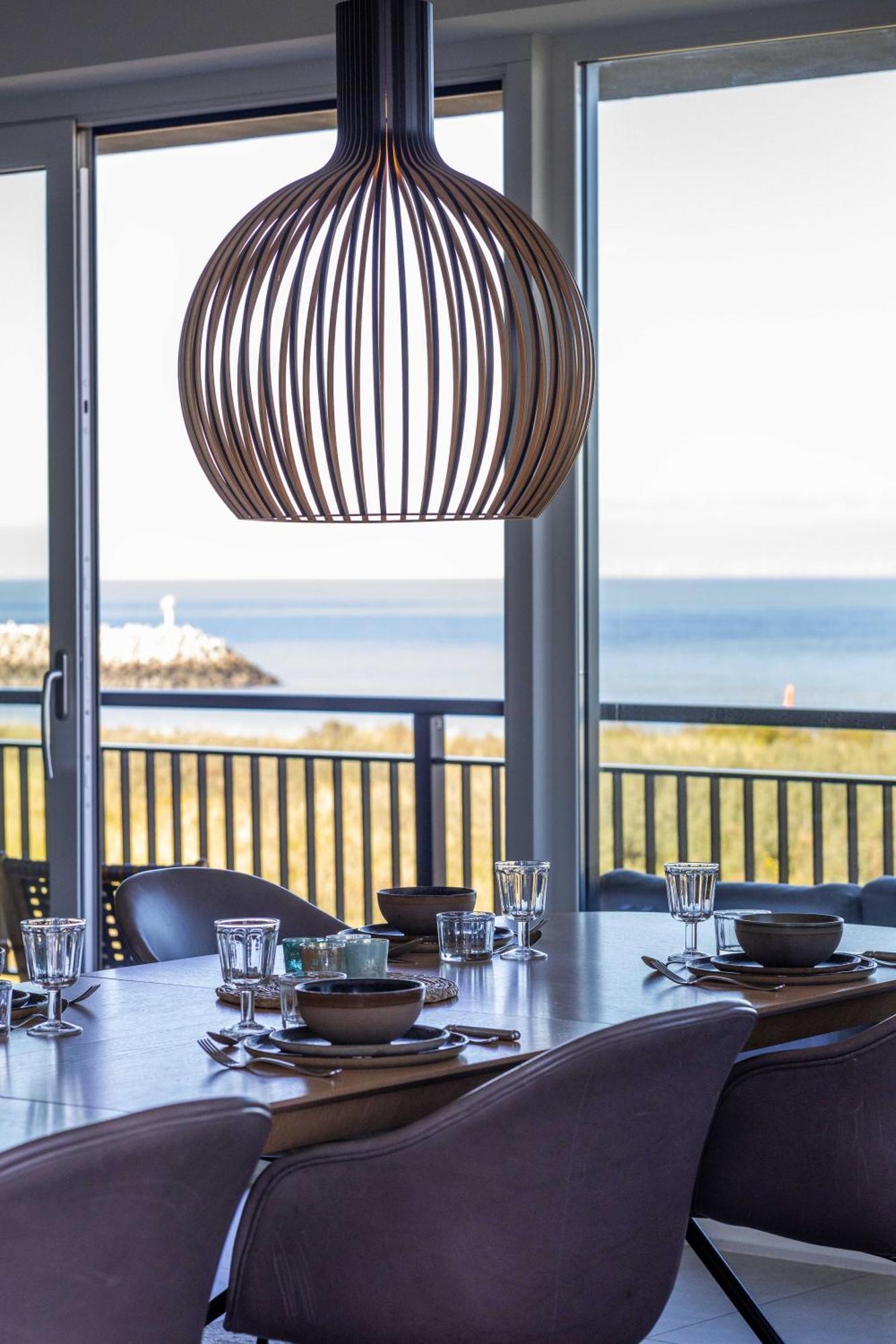The Bay Luxurious Full Sea View Apartment Кадзанд Екстериор снимка