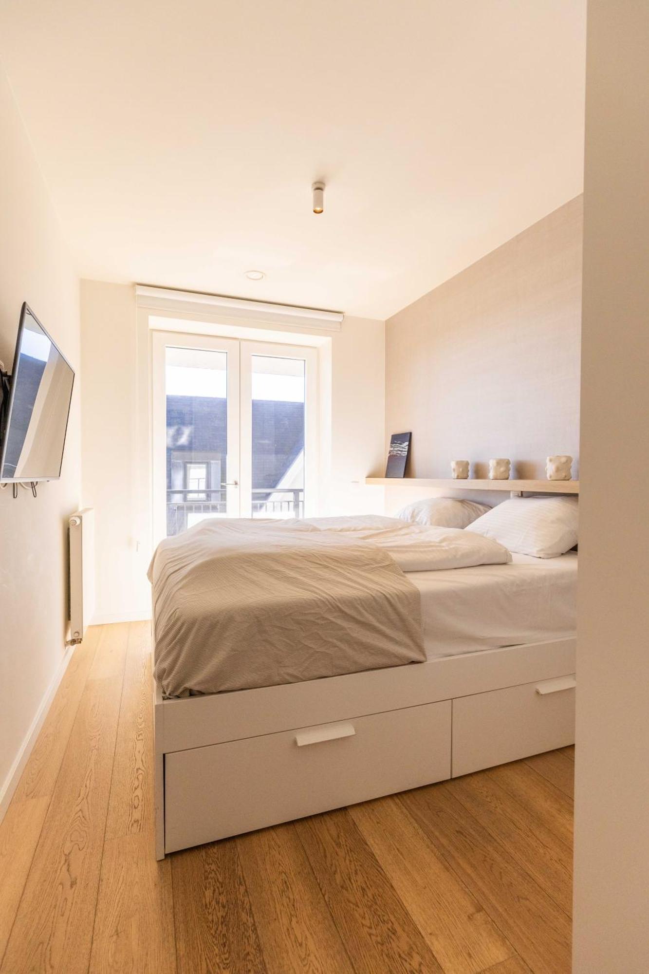 The Bay Luxurious Full Sea View Apartment Кадзанд Екстериор снимка